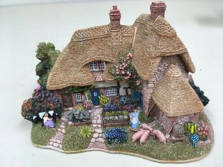 Lilliput Lane Cottage - " The Good Life " - Handmade In England - Code L2237 - Deed