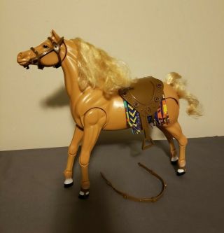 Vtg Mattel Barbie Golden Palomino Dream Horse With Saddle Reins