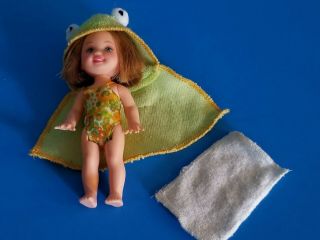 Retired 1994 Barbie Kelly Doll Mattel Swimming Suit,  Head Towel,  And Small Towel