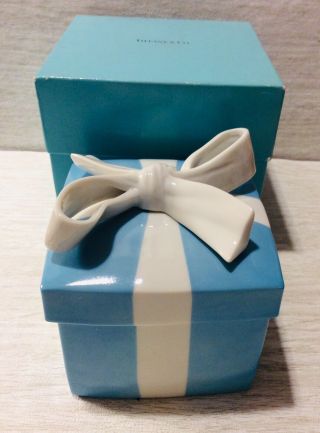 Tiffany & Co Porcelain Blue Trinket Gift Box Bowl Jewelry 5