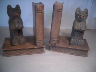 Vintage Black Forest? Carved Wooden Bear Book Ends