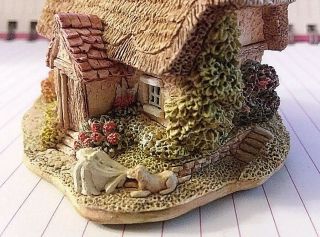 Lilliput Lane Wash Day Mill Cottage England Miniature Dog