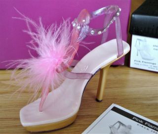Just The Right Shoe - Pink Flamingo