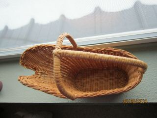 Vintage Wicker Wine Carry Basket 13x6 " And 10 " Tall At Handle