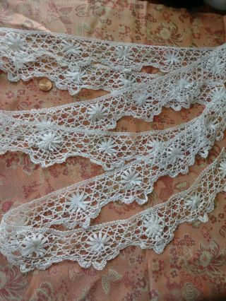 2.  5 " Wide French Antique Lace Trim Bobbin Yards Scalloped Edging