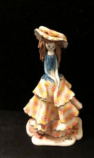 Italy Vintage Hand Painted Porcelain Figurine Lady In Waiting Signed