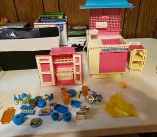 Vintage 1984 Barbie Dream Kitchen