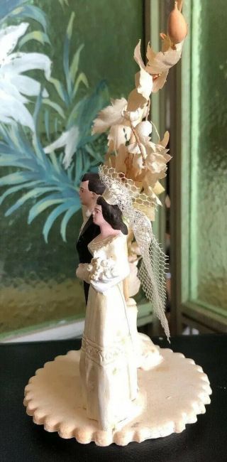 Vintage 1940s Chalkware Bride & Groom Wedding Cake Topper Hand - cut Cloth Flowers 2