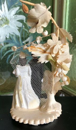 Vintage 1940s Chalkware Bride & Groom Wedding Cake Topper Hand - cut Cloth Flowers 3