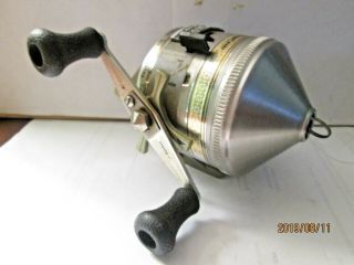 Vintage Zebco One Classic Casting Reel (USA) 2