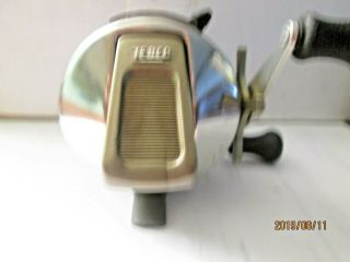 Vintage Zebco One Classic Casting Reel (USA) 4