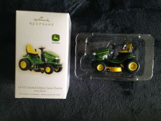 Hallmark Keepsake La135 Limited Edition John Deere Lawn Tractor Ornament 2009