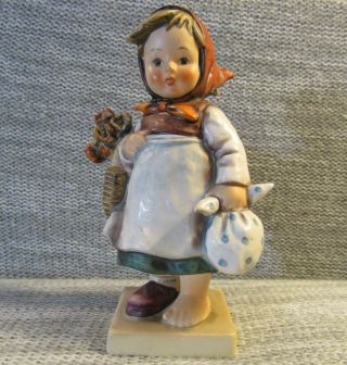 M.  J.  Hummel Goebel Weary Wanderer 1949 Stamped 204 5 3/4 Inches Tall