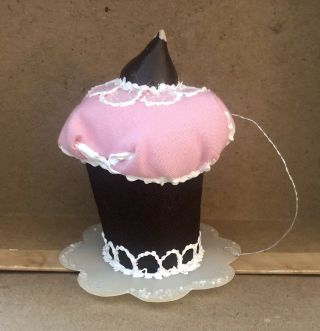 Euc Gladys Boalt Chocolate Kiss Cupcake With Strawberry Icing Ornament (1984)