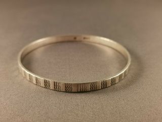 Lovely Antique Style Ladies Chunky Solid Silver 925 Bangle