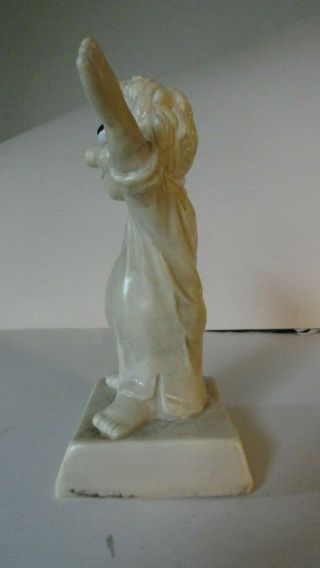 1970 ' s VTG W&R BERRIES I LOVE YOU THIS MUCH PLASTIC STATUE OUTSTRETCHED ARMS 2