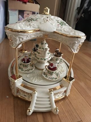Lenox For The Holidays Christmas Musical Tea Cup Ride Centerpiece Carousel