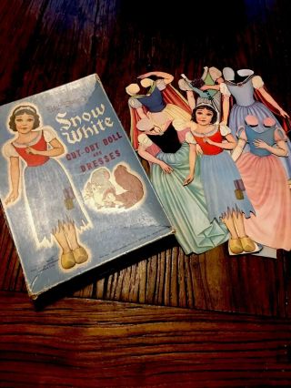 Walt Disney’s Snow White Cut - Out Doll & Dresses 1938 3005 Whitman Publ.  Co. ,