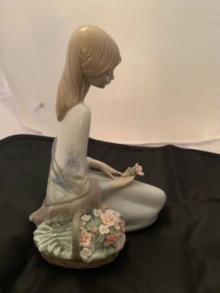 Lladro ' 88 Society Piece Flower Song 7607 Girl Seated w/Basket of Flowers 4