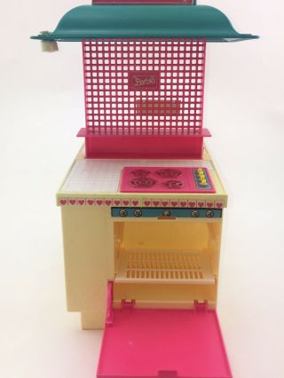 Vintage 1984 BARBIE DREAM KITCHEN with Refrigerator,  and Accessories 5