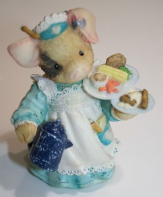 This Little Piggy Serving Up The Slop Tlp Pig Enesco Figurine