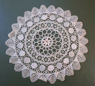 Vintage (1930s) Hand - Made Cotton Lace Table Centre Doily.  Circle/ Round.  Home