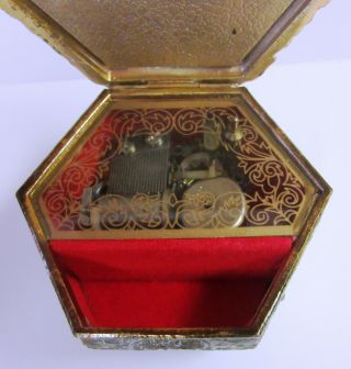 Lovely Vintage Sankyo Japan Music Box w.  Carved Incolay Lid,  Plays 
