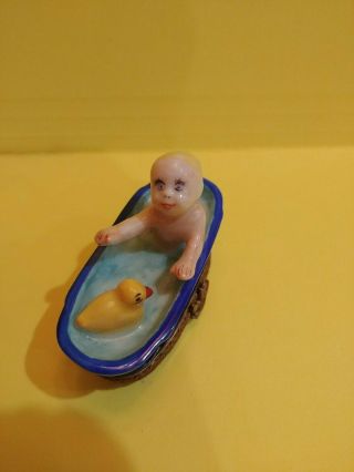 Vintage Limoges Trinket Box Baby Boy in Bathtub Rubber Duck Peint Main 2