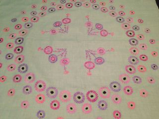 Vintage Hand Embroidered Tablecloth Circle Of Vibrant Daisies