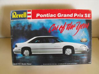 Revell 1992 Pontiac Grand Prix Se 1/25 Model Kit