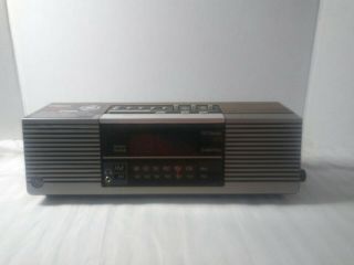 Vintage Ge General Electric Am Fm Dual Alarm Wood Grain Clock Radio 7 - 4945a
