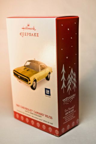 Hallmark: 1967 Chevrolet Camaro RS/SS - 50th Anniversary 2017 Keepsake Ornament 2