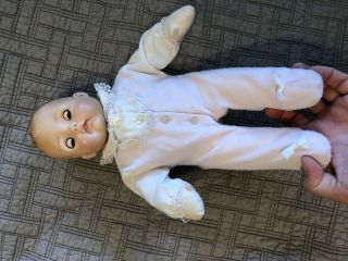 Vintage Madame Alexander Baby Doll “little Huggums” Made In Usa