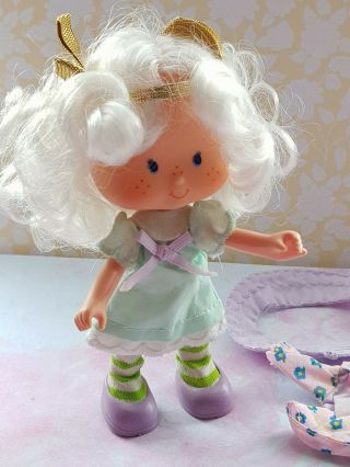 Vintage Strawberry Shortcake Doll Angel Cake And Extra Outfit