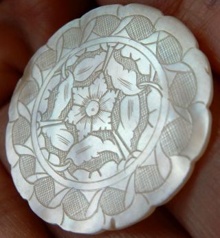 Antique Chinese Mother Of Pearl Gaming Counters Chips Scalloped Birds Floral ^^