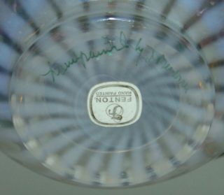 PRETTY FENTON Glass WHITE OPALESCENT Vase AZALEA Dianna Barbour 7