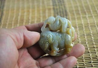 Chinese Antique Natural Hetian Jade Hand Carved Elephant/monkey Pendant Z052