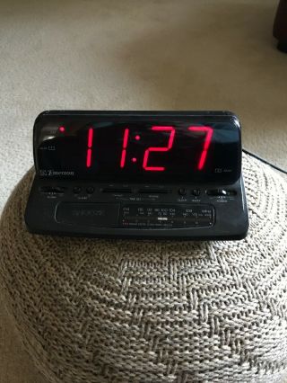 Vintage Emerson Digital Alarm Clock Am / Fm Radio Model Alarm Does Not Work