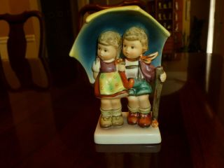 Hummel Goebel Issue Number 71 Boy And Girl With Umbrella Porcelain Figurine