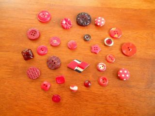 26 Antique/vintage & Newer Buttons In Shades Of Red Plastic Metal Fabric