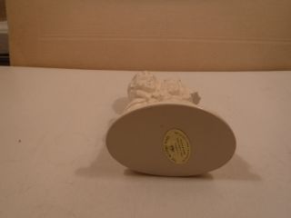 Charming Vintage Bride & Groom Figurine Wedding Cake Topper White/Off White 3