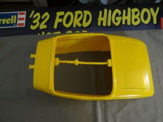 1/8 1932 Ford Roadster Body