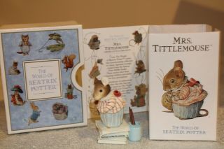 The World Of Beatrix Potter Figurine Mrs.  Tittlemouse Book 1995 Resin Nursery