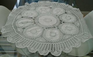 Vintage Round White Hand Crocheted Cotton Lace Tablecloth - 33 " In Diameter