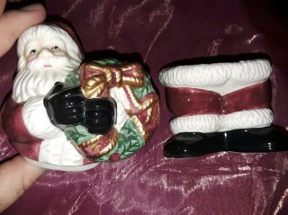 Fitz And Floyd Essentials Santa Wreath Collectible Salt And Pepper Shaker Set