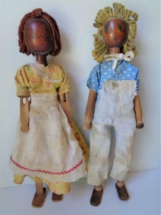 2 Vintage Antique 1930s Wooden Clothespin Dolls Grandma Country Girl Yarn Hair