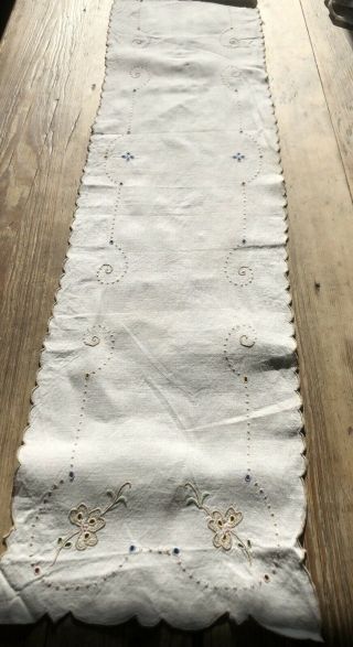 Antique White Linen Embroidered Table Runner.  Raised Stitch & Cut Work