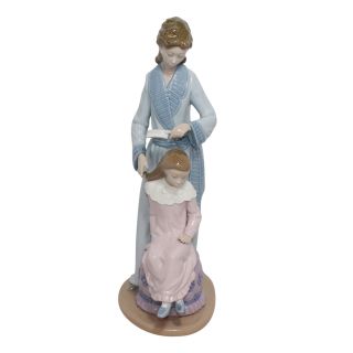Lladro Nao Figurine 0349 No Box Mother Combing Her Girl