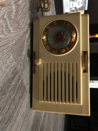 Antique General Electric Radio Model 501,  Radio Alarm Clock Bakelite
