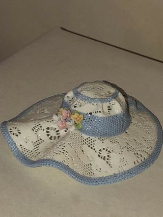 Porcelain Lladro Hat Figurine W/ Box 1.  561 Sombrero Blanco